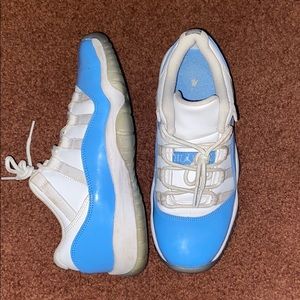 Jordan Retro Low University Blue 11s